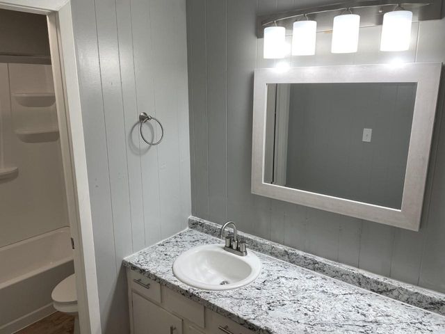1209 Vance ST 24, Taylor, TX 76574