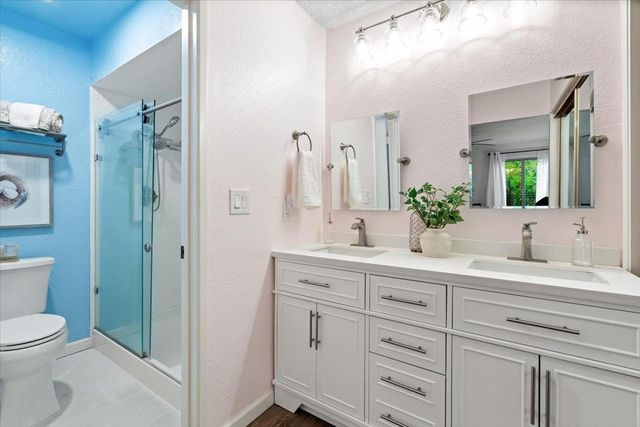 6913 Navarro Ct, Citrus Heights, CA 95621