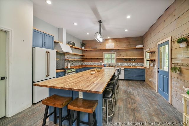 4119 Minnie Hall Road, Autryville, NC 28318