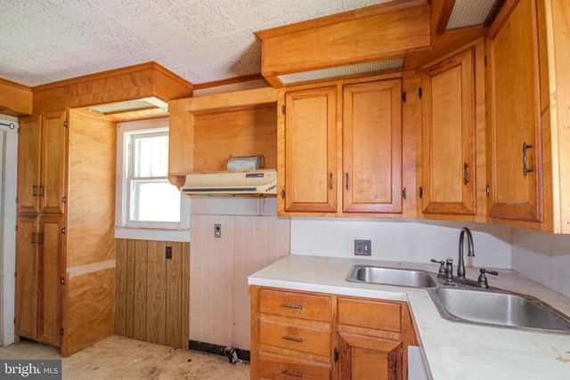 605 4TH ST, Sharptown, MD 21861