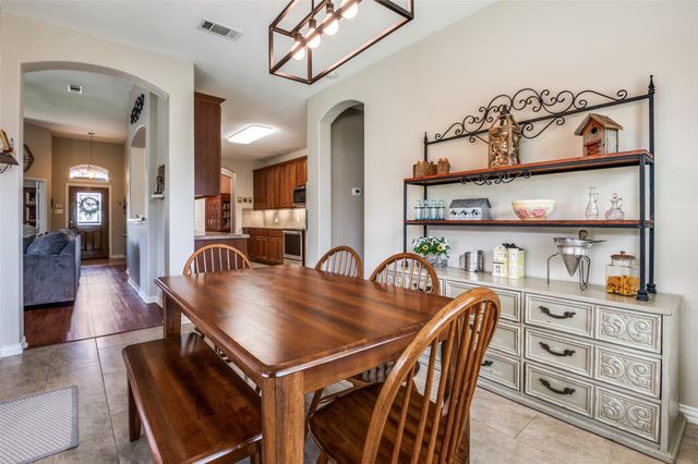 206 Lawson Farms Drive, Midlothian, TX 76065
