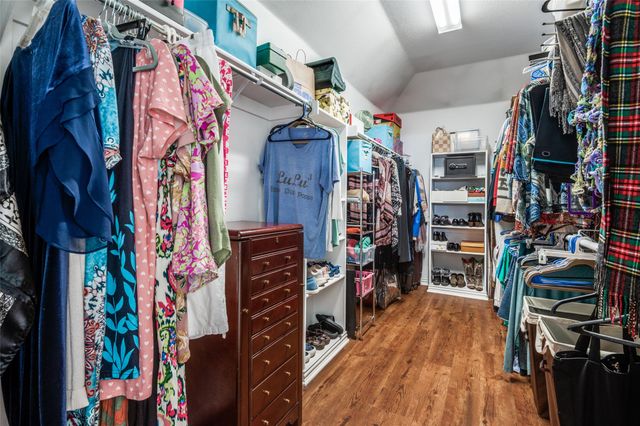 206 Lawson Farms Drive, Midlothian, TX 76065