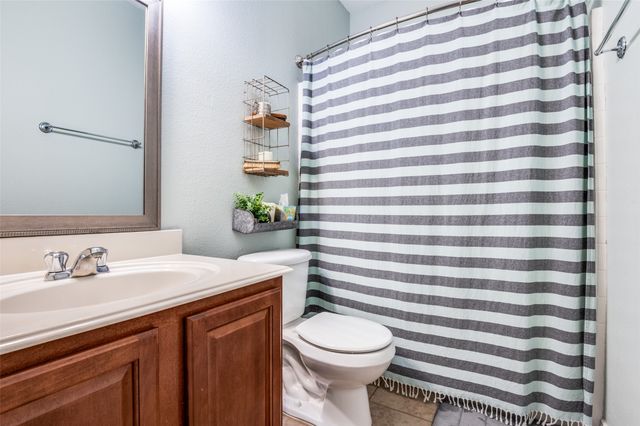 206 Lawson Farms Drive, Midlothian, TX 76065