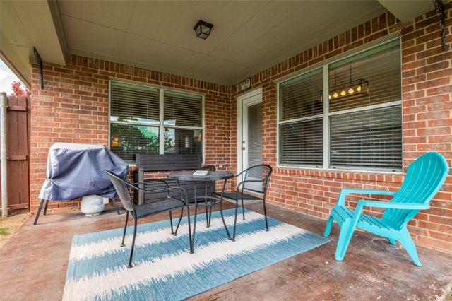 206 Lawson Farms Drive, Midlothian, TX 76065