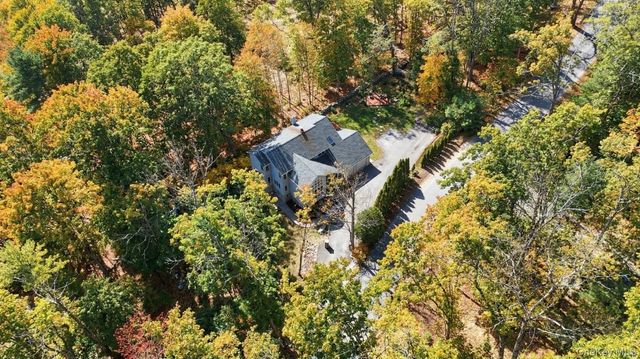 9 Rustic Hills Road, Westbrookville, NY 12790