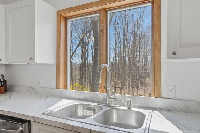 9 Rustic Hills Road, Westbrookville, NY 12790