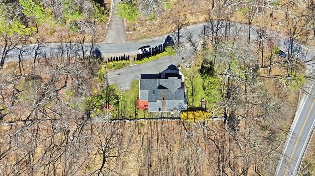 9 Rustic Hills Road, Westbrookville, NY 12790