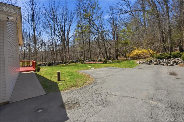9 Rustic Hills Road, Westbrookville, NY 12790