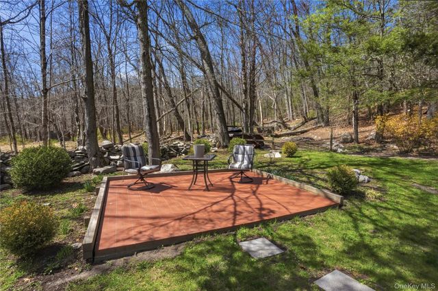 9 Rustic Hills Road, Westbrookville, NY 12790