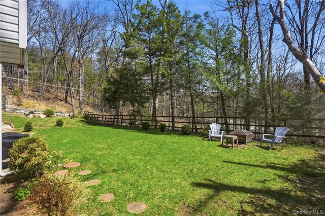 9 Rustic Hills Road, Westbrookville, NY 12790