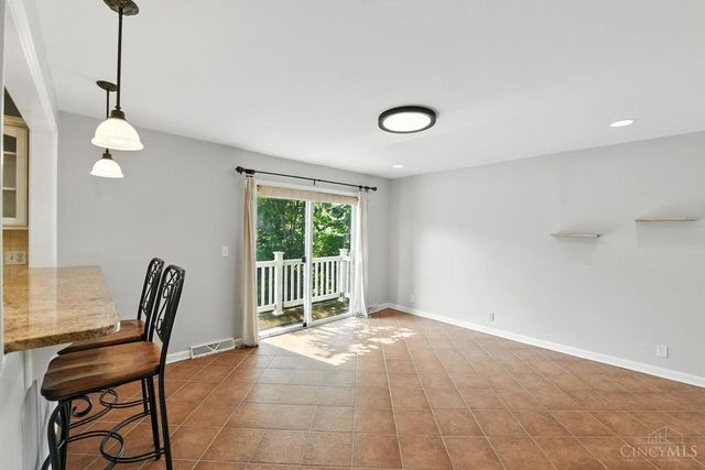 3683 Erie Avenue, Cincinnati, OH 45208