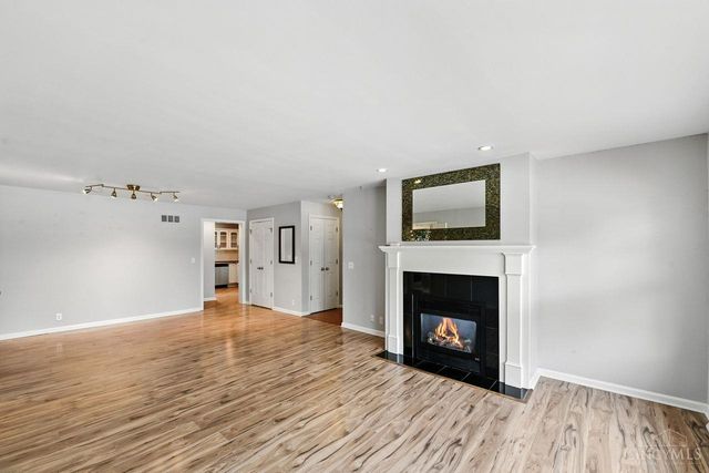 3683 Erie Avenue, Cincinnati, OH 45208