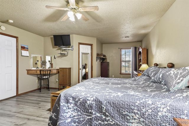 16007 N 137th East Avenue, Collinsville, OK 74021