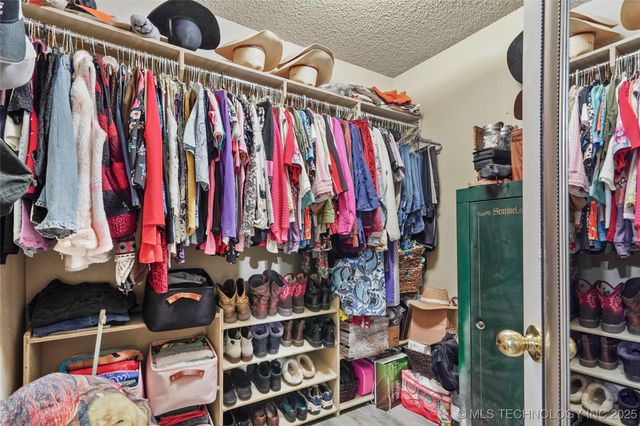 16007 N 137th East Avenue, Collinsville, OK 74021