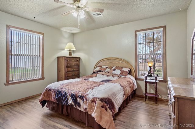 16007 N 137th East Avenue, Collinsville, OK 74021