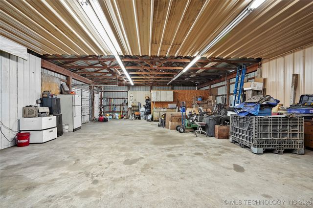 16007 N 137th East Avenue, Collinsville, OK 74021