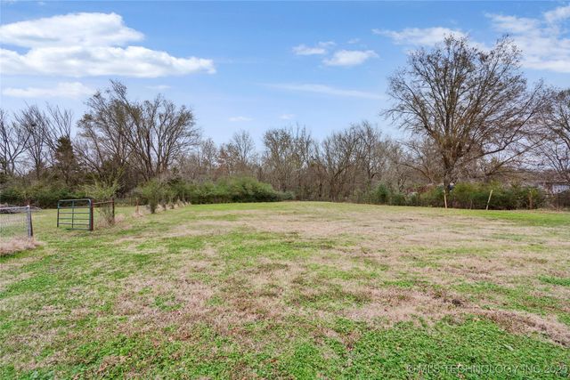 16007 N 137th East Avenue, Collinsville, OK 74021