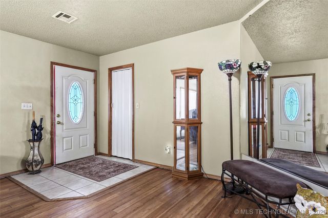 16007 N 137th East Avenue, Collinsville, OK 74021