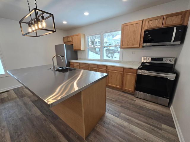 1403 Playford Avenue, Zanesville, OH 43701