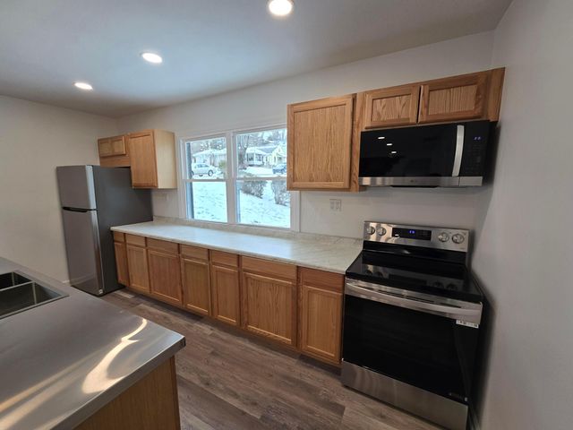 1403 Playford Avenue, Zanesville, OH 43701