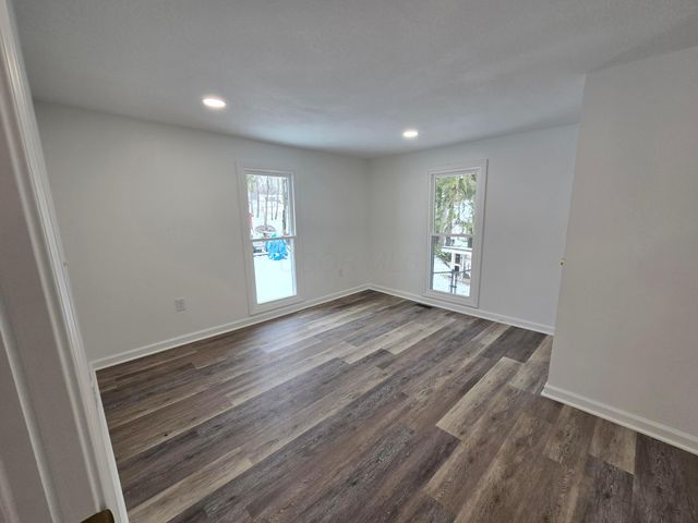 1403 Playford Avenue, Zanesville, OH 43701