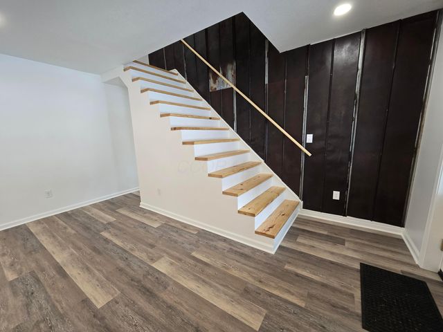 1403 Playford Avenue, Zanesville, OH 43701