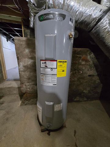 1403 Playford Avenue, Zanesville, OH 43701