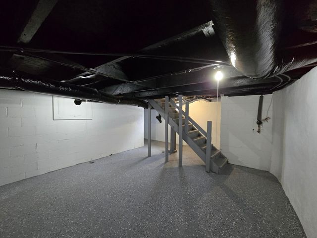 1403 Playford Avenue, Zanesville, OH 43701