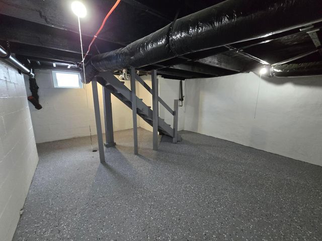 1403 Playford Avenue, Zanesville, OH 43701