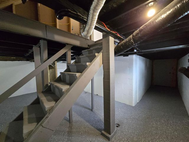 1403 Playford Avenue, Zanesville, OH 43701