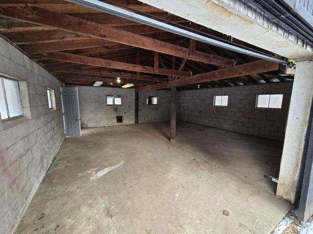 1403 Playford Avenue, Zanesville, OH 43701