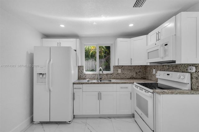 330 NW 82nd Terrace, Miami, FL 33150