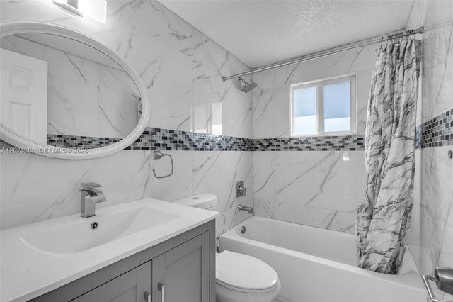 330 NW 82nd Terrace, Miami, FL 33150