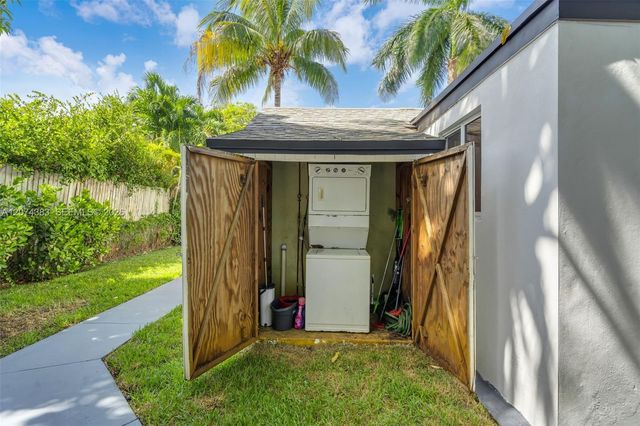 330 NW 82nd Terrace, Miami, FL 33150