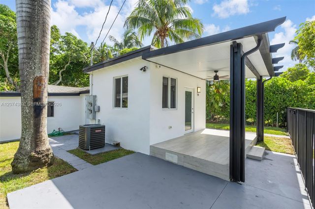 330 NW 82nd Terrace, Miami, FL 33150