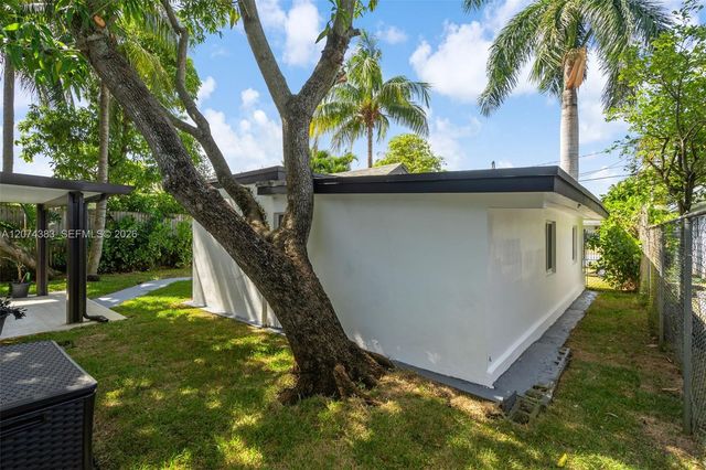 330 NW 82nd Terrace, Miami, FL 33150
