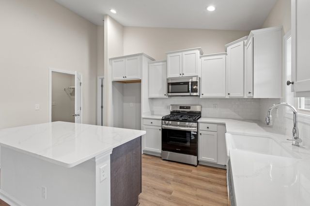 1150 W Business 9, Loris, SC 29569