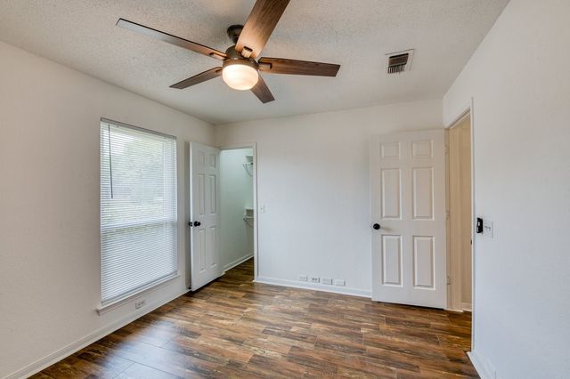 1700 Willow Vale Drive, Fort Worth, TX 76134