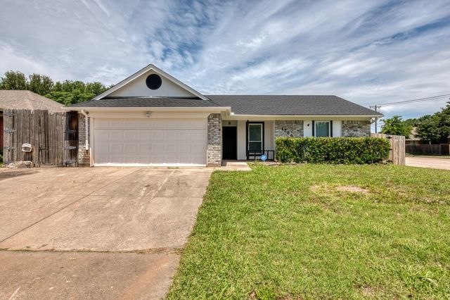 1700 Willow Vale Drive, Fort Worth, TX 76134