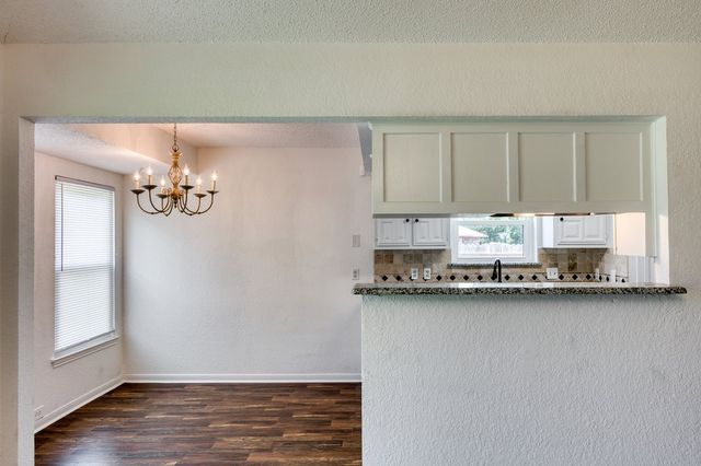 1700 Willow Vale Drive, Fort Worth, TX 76134