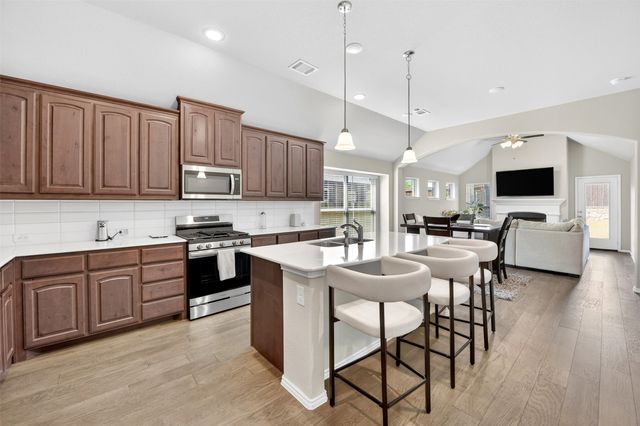 4604 Pentridge Drive, Fort Worth, TX 76036