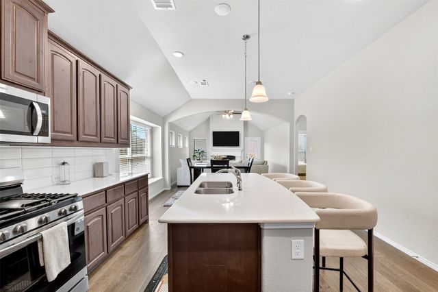 4604 Pentridge Drive, Fort Worth, TX 76036