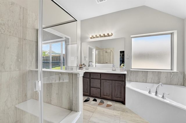 4604 Pentridge Drive, Fort Worth, TX 76036