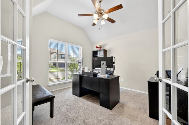 4604 Pentridge Drive, Fort Worth, TX 76036
