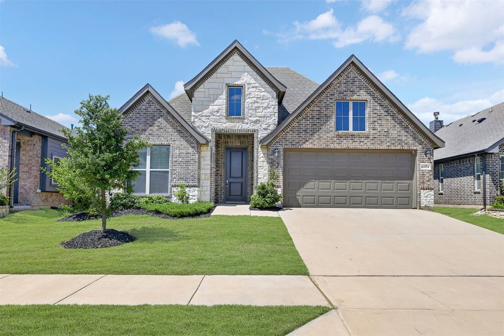4604 Pentridge Drive, Fort Worth, TX 76036