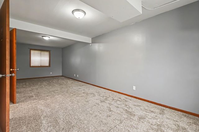 2429 8TH Avenue, Council Bluffs, IA 51501