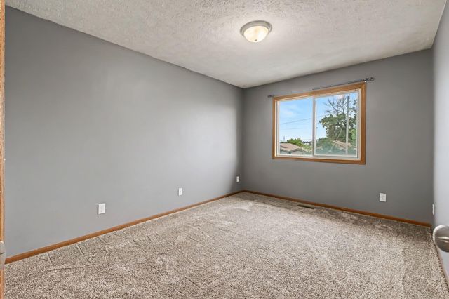 2429 8TH Avenue, Council Bluffs, IA 51501