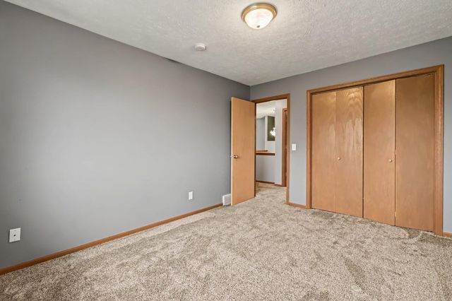 2429 8TH Avenue, Council Bluffs, IA 51501