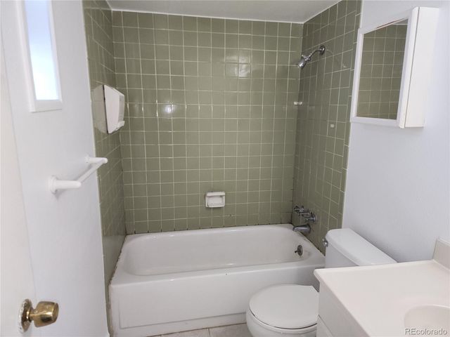 8060 E Girard Avenue 210, Denver, CO 80231