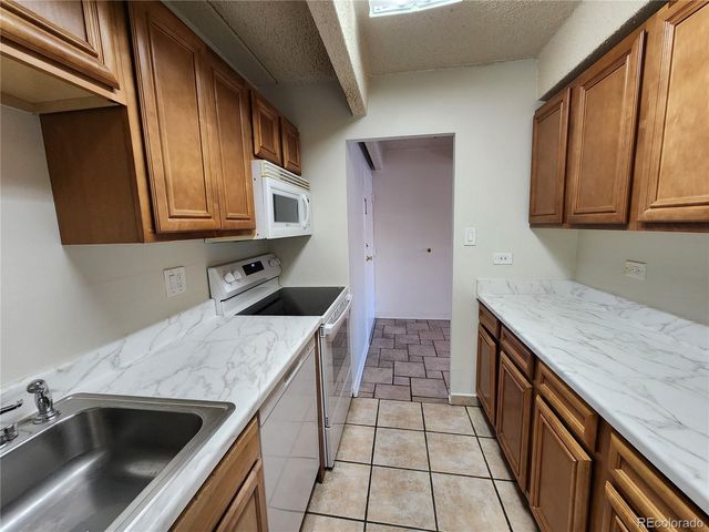 8060 E Girard Avenue 210, Denver, CO 80231